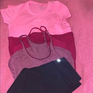 4 items of lulu lemon S-m reversible leggings $25